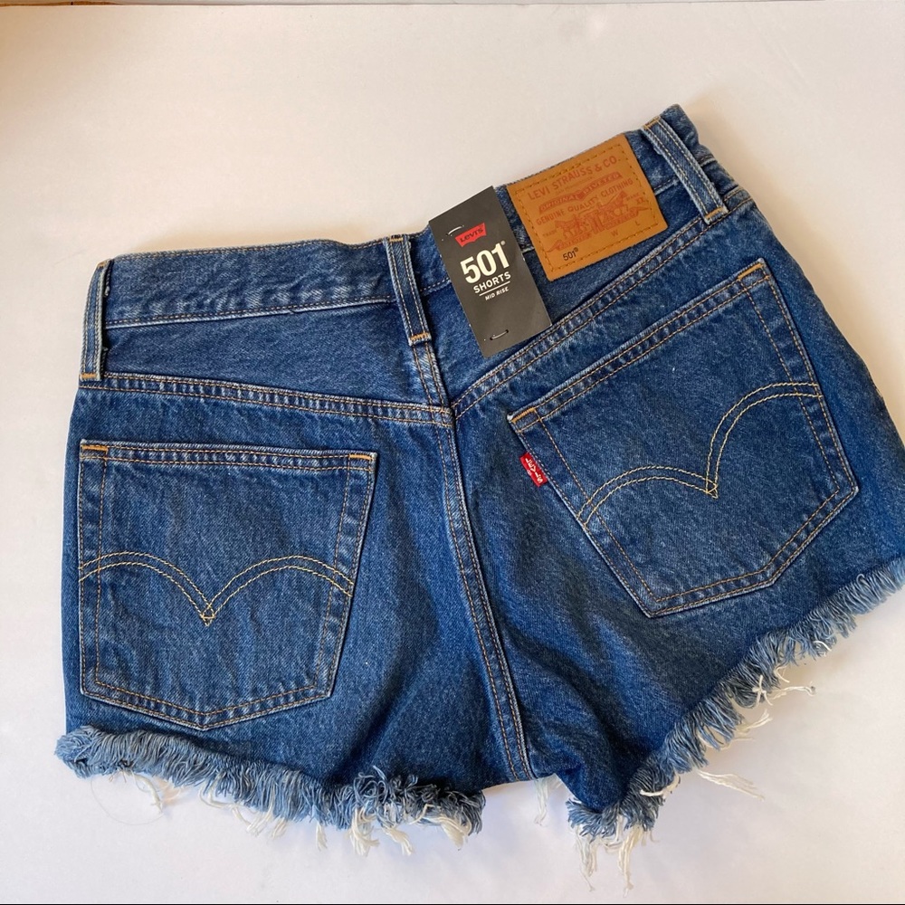 NWT Levi’s 501 shorts mid rise button fly cutoffs - Picture 4 of 11